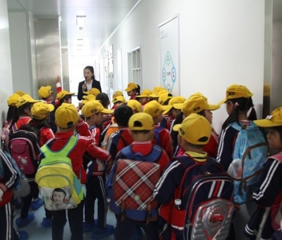 800余名師生、家長在仙客來開展社會實(shí)踐活動