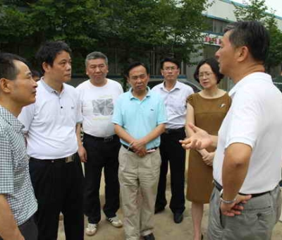 江西省林業(yè)廳廳長閻鋼軍蒞臨仙客來公司視察、指導工作