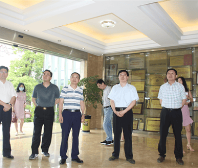 省發(fā)改委、省司法廳到仙客來公司調(diào)研“優(yōu)化營商環(huán)境”