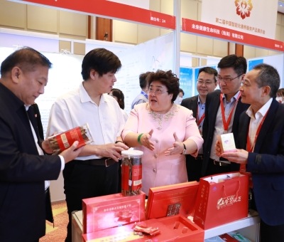 仙客來(lái)公司董事長(zhǎng)潘新華應(yīng)邀出席第二屆中國(guó)智能化康養(yǎng)服務(wù)產(chǎn)品展示會(huì)暨智能化康養(yǎng)產(chǎn)業(yè)高峰論壇