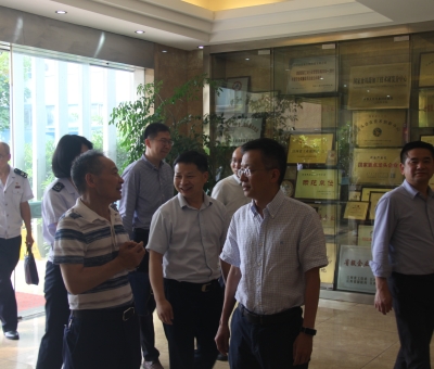 江西省稅務(wù)局黨委委員、總審計(jì)師賴竹華一行蒞臨仙客來(lái)考察調(diào)研