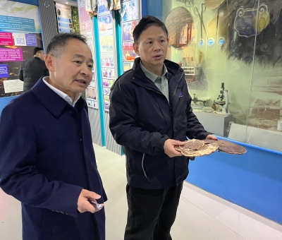 市委常委、九江軍分區(qū)政委余文生等蒞臨仙客來(lái)公司指導(dǎo)